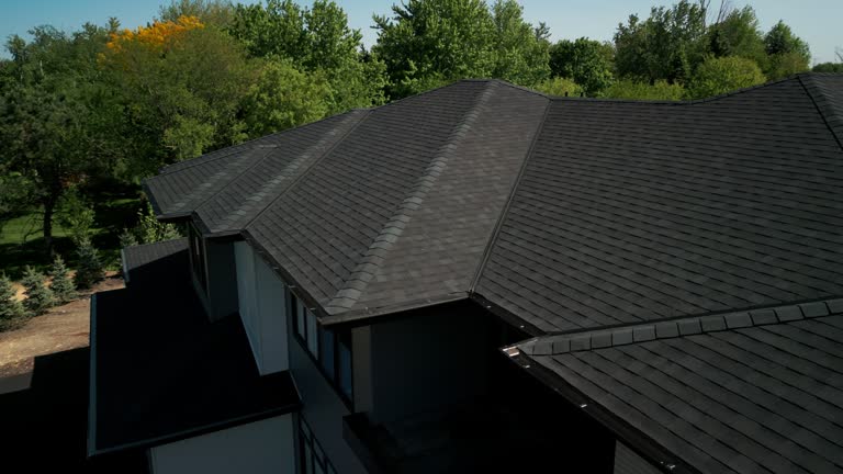 Best Flat Roofing  in Navarre, OH